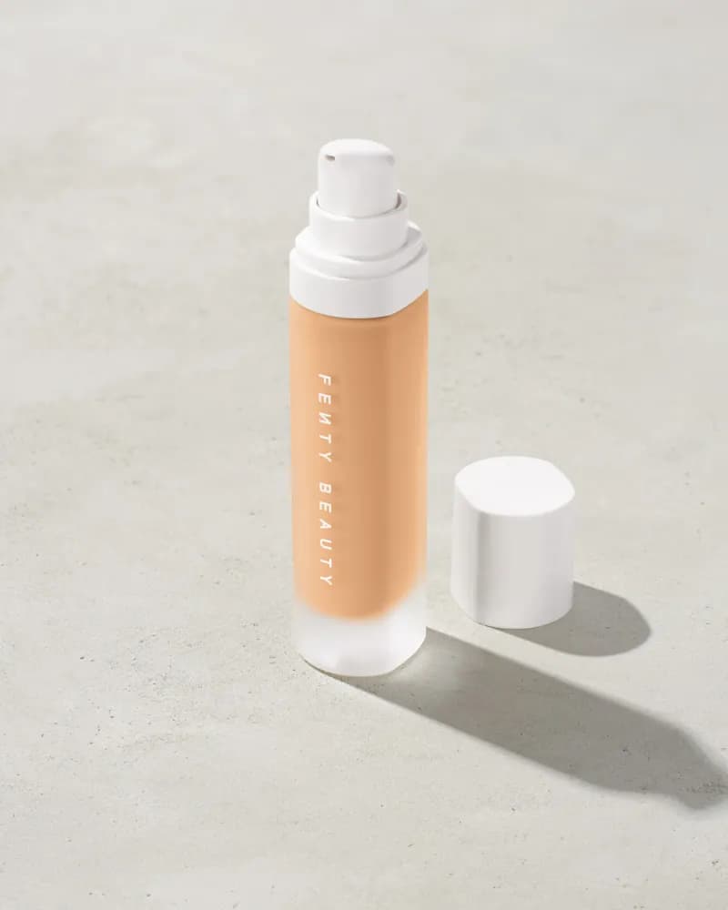 PRO FILT_R SOFT MATTE LONGWEAR FOUNDATION 220