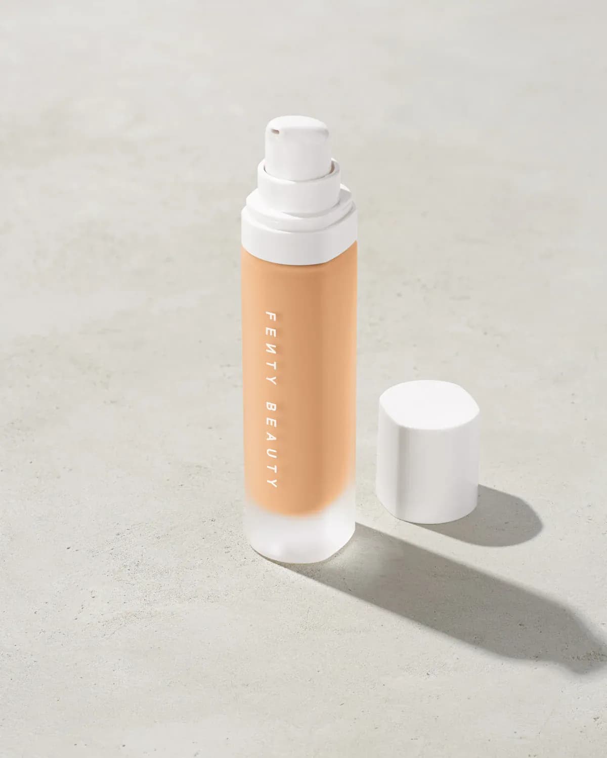 PRO FILT_R SOFT MATTE LONGWEAR FOUNDATION 220