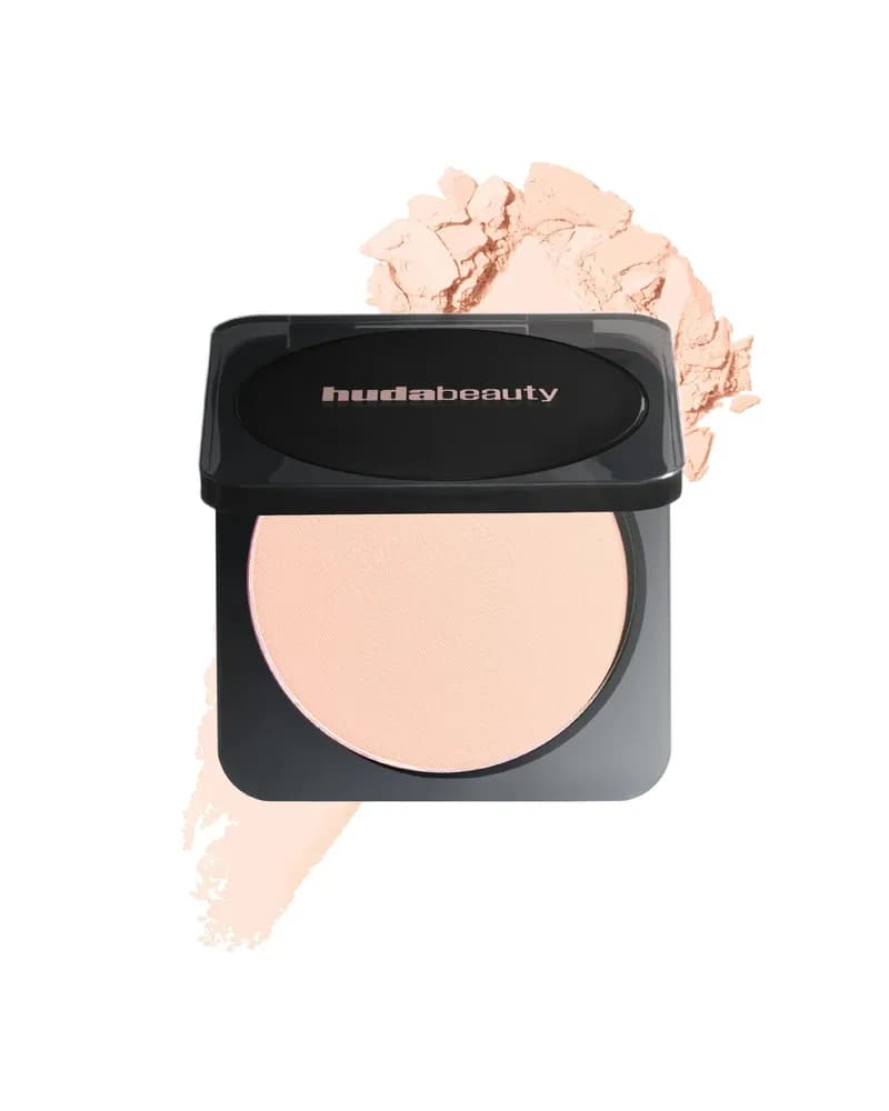 huda beauty easy bake pressed -peach cupcake