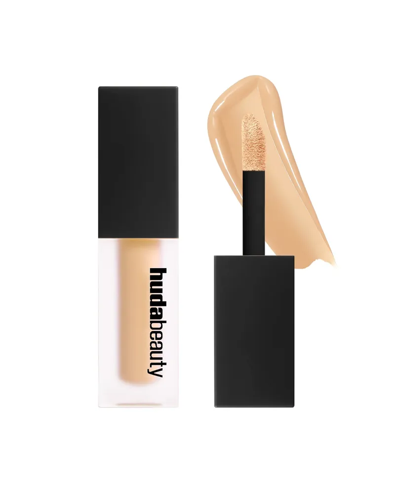 Huda Beauty Mini Concealer