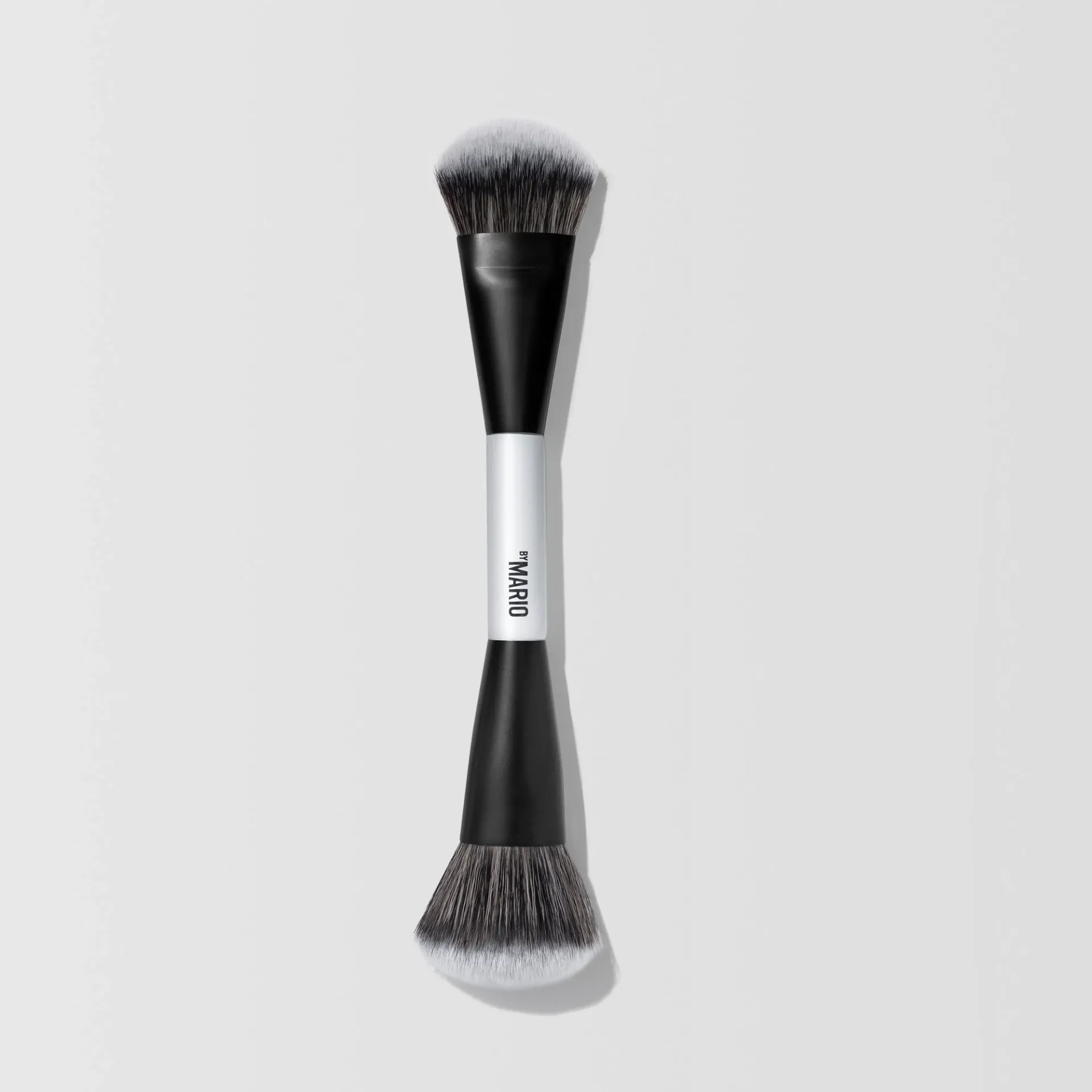 makeup by mario brush -f4