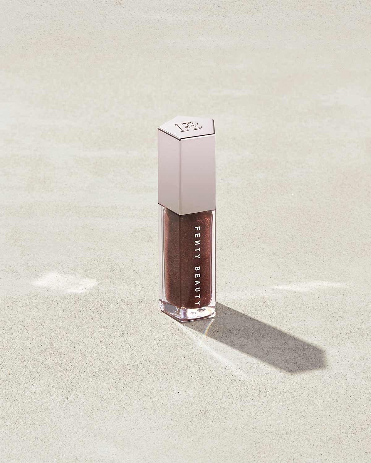 GLOSS BOMB UNIVERSAL LIP LUMINIZER hot chocolit